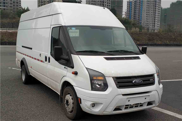 江铃全顺JX5041XXYTJ-N6厢式运输车（柴油国六3座）