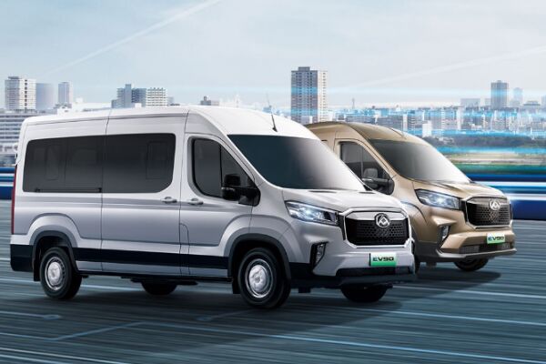 上汽大通SH6591J4BEV-2客车（纯电动10-15座）