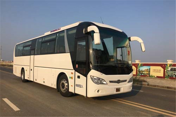 五菱GL6125HKE1客车（柴油国五24-52座）