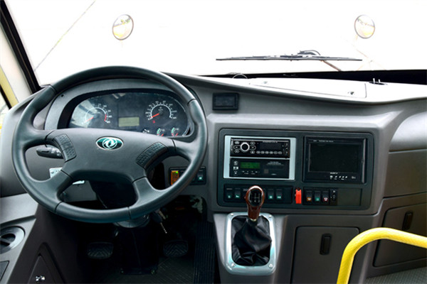 华新HM6598XFD6XZ中小学生专用校车（柴油国六10-19座）