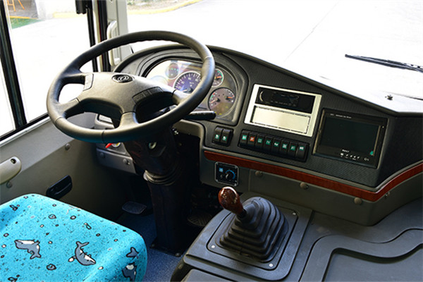 华新HM6600CFD5X公交车（柴油国五10-19座）