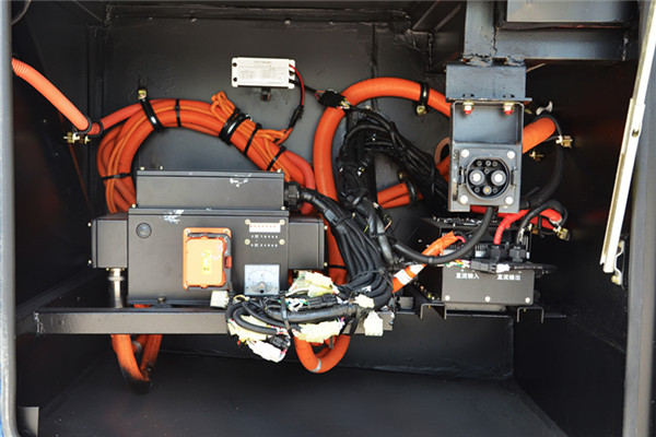 宏远KMT6119HBEV客车（纯电动24-50座）