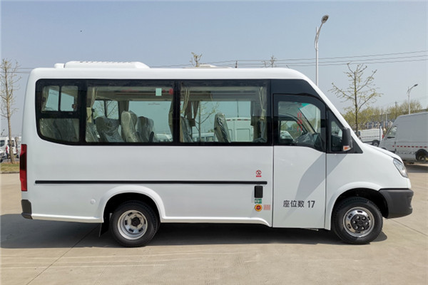 南京依维柯NJ6606LCA1客车（柴油国六10-17座）