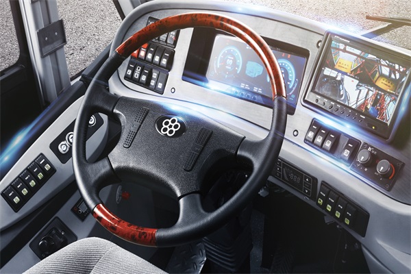 格力钛CAT6131FRBEVT双层公交车（纯电动24-70座）