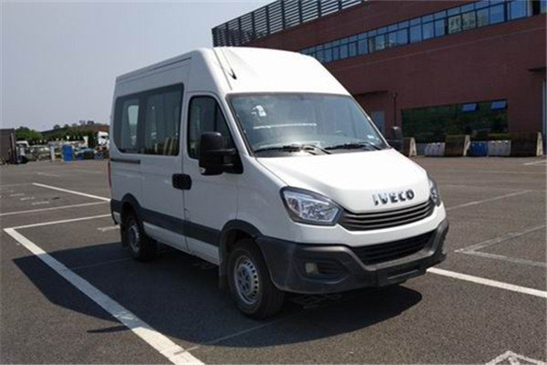 南京依维柯NJ6526EDM多用途轻客（柴油国六5-9座）